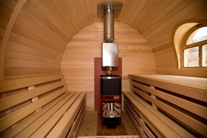 Piscine si saune - interior sauna butoi